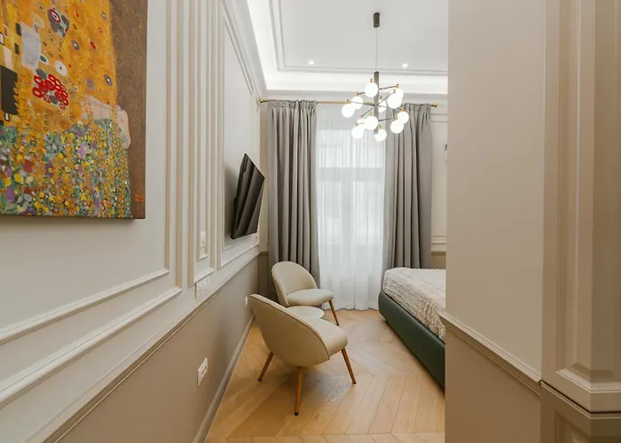 Isac * Κλουζ-Ναπόκα